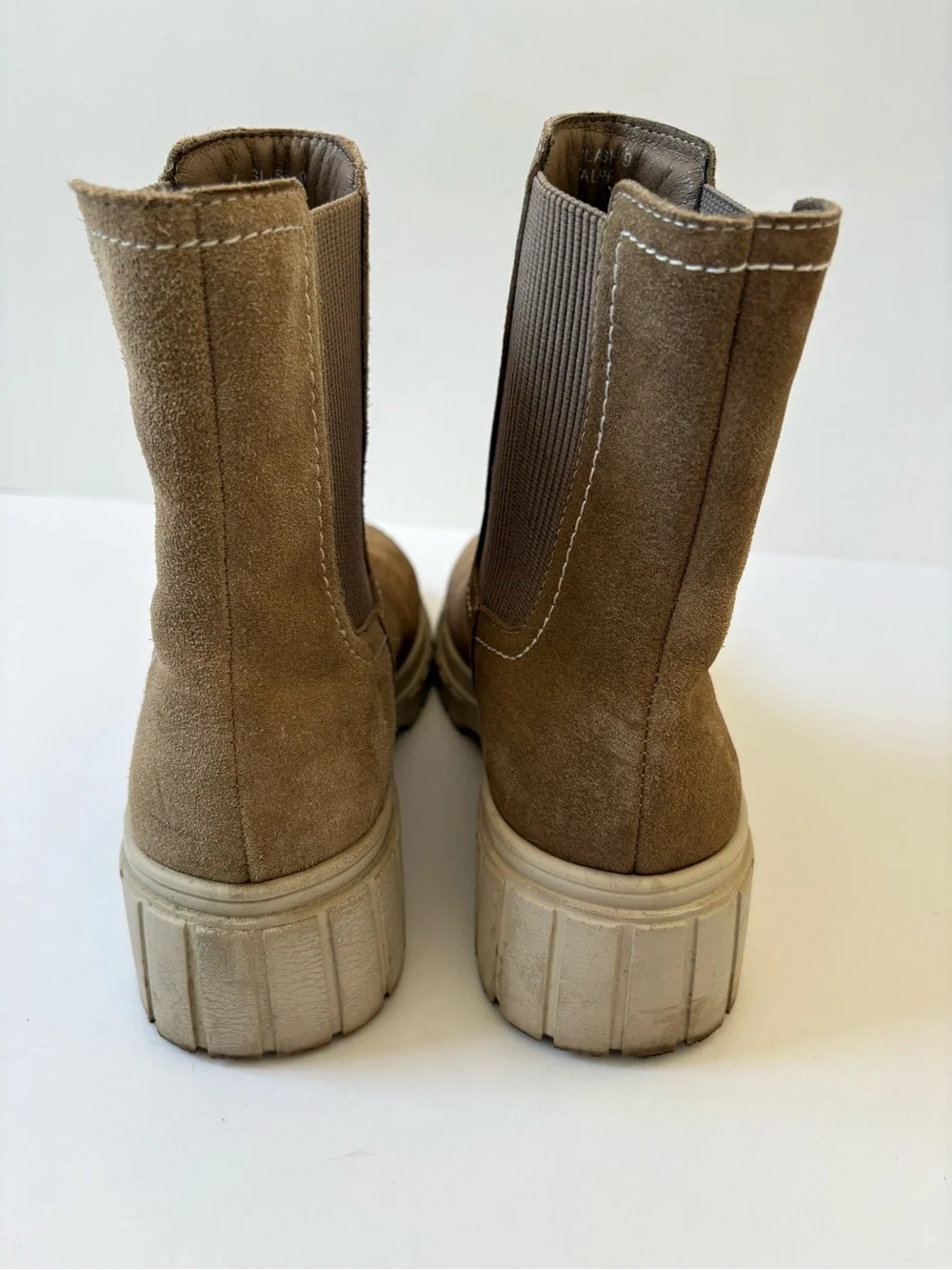 Vintage Havana Slash 3 Chelsea Boot Taupe Beige Academia Career Grunge 9 Suede